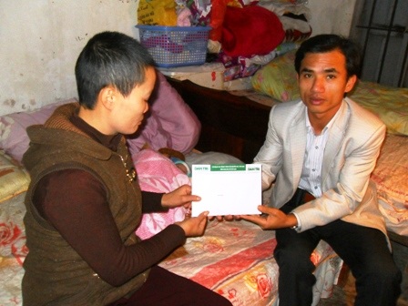 Hơn 30 triệu đồng đến với bé Nhân Từ    - 3