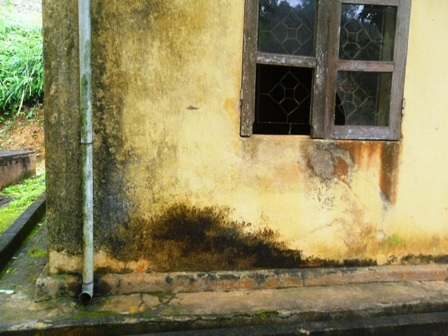 Những công trình tiền tỷ bỏ hoang phí giữa xã nghèo    - 3