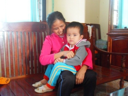 Tình mẹ nơi làng trẻ SOS   