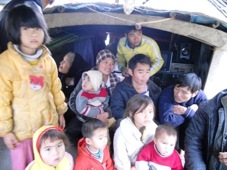 Xóm chài giữa lòng thành phố ngày cận Tết - 5