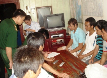 12 thủy thủ trên tàu Duy Phương 36 đã cập bến an toàn  