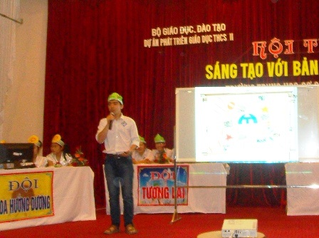 HS hào hứng dự hội thi “Sáng tạo với bản đồ tư duy”   