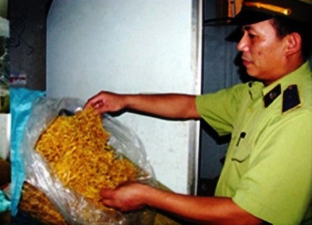 Số măng có tẩm lưu huỳnh bị lực lượng chức năng thu giữ.