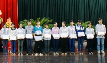 Em thương tâm tình về Hoàn cảnh của mình.