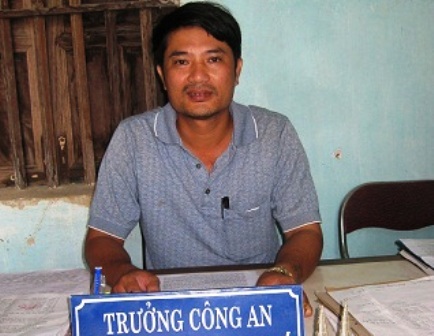 Ông Trương Hùng Thế, Trưởng công an xã Hoằng Phụ.