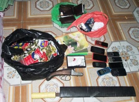 Tang vật vụ án.