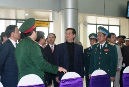 Thủ tướng Nguyễn Tấn Dũng thăm Cảng hàng không Thọ Xuân