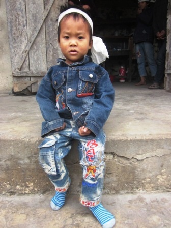 Xót thương 3 anh em mồ côi cả cha lẫn mẹ - 2 Cháu Nguyễn Văn