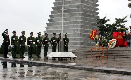 Lễ an táng hài cốt Anh hùng, liệt sỹ Lê Đình Chinh.