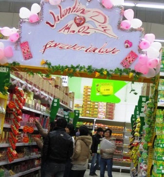  Khách mua thưa thớt.