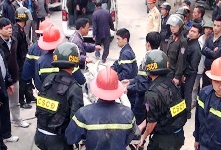 Rất may vụ việc xảy ra vào ngày nghỉ nên không có công nhân làm việc trong công ty.