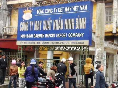 Rất may vụ việc xảy ra vào ngày nghỉ nên không có công nhân làm việc trong công ty.