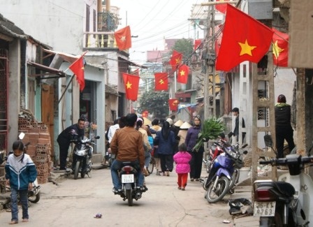 Đông đúc và chật chội nhưng tràn ngập hơi xuân ấm áp