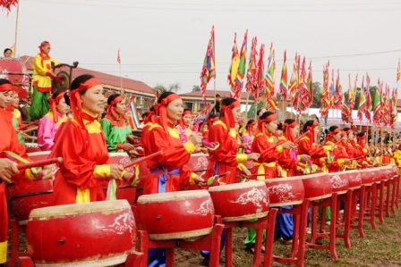 Màn khai trống mở hội Tịch Điền.