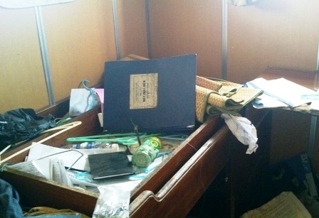 Hoài nghi về con tàu 40 tỷ bị "bỏ rơi" ngoài khơi - 2 Cảnh hoang tàn trên con tàu được đóng mới lên đến 38 tỷ đồng.
