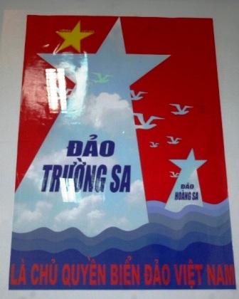 Bức tranh cổ động: Trường Sa - Hoàng Sa là chủ quyền biển đảo Việt Nam - tác giả Nguyễn Đăng Khoa.