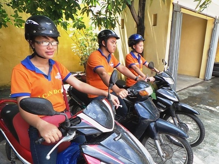 Các tình nguyện viên của đội Kỹ năng xứ Thanh sẵn sàng cho chương trình tiếp sức mùa thi.