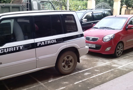 Phá trường gà, bắt 29 đối tượng - 2 Tang vật vụ án.