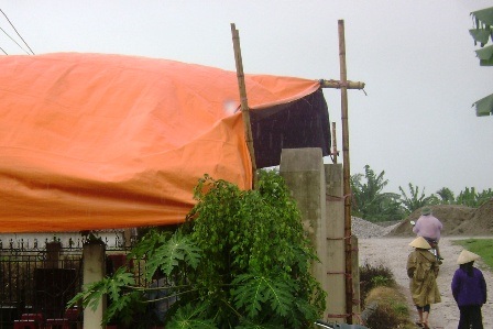 Gia đình đang làm các thủ tục để mai táng nạn nhân.