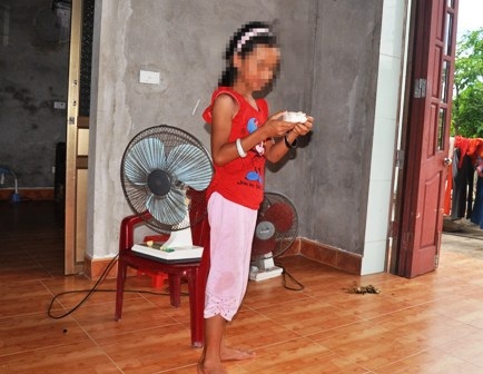 Rủ đi hái nhãn, yêu râu xanh hiếp dâm bé gái 8 tuổi - 1 Cháu P.T.V bị yêu râu xanh Nguyễn Văn Tuấn hãm hại