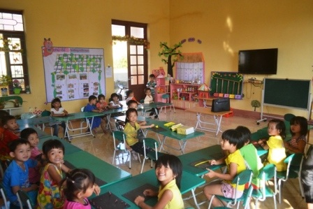 Phụ huynh không đóng tiền “tạm thu”, học sinh không được đến lớp?