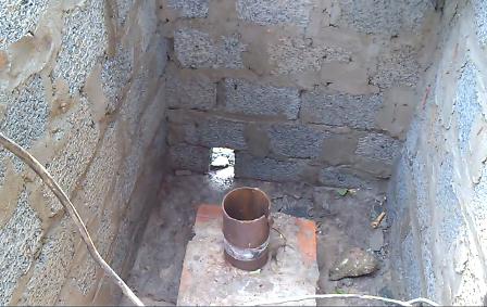 Vụ chôn thuốc trừ sâu: Xuất hiện xe "lạ" chở máy nén hơi - 3 Vị trí mà một số người vào tiến hành sục khí.