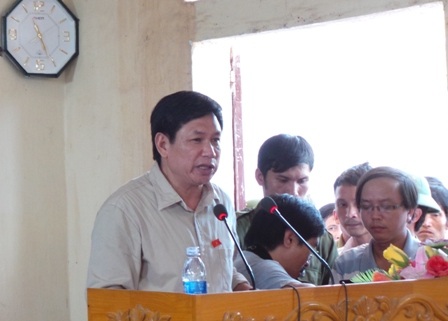 Đại biểu Quốc hội tiếp cận vụ chôn thuốc sâu