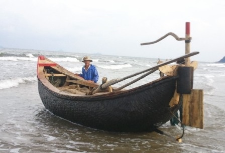 Nhiều thuyền đã đánh bắt được hàng tấn moi tươi.