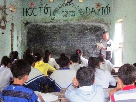  Lớp học của “người thầy không bằng cấp” Vũ Hoàng Hà.