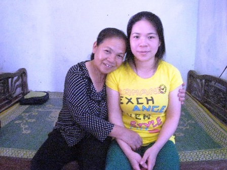 Niềm vui sau 7 năm xa cách, nay gia đình được đoàn tụ.