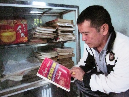  Thầy Hà trong một tiết dạy học.