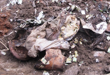 Còn bao nhiêu tấn chất thải nguy hại dưới lòng đất?