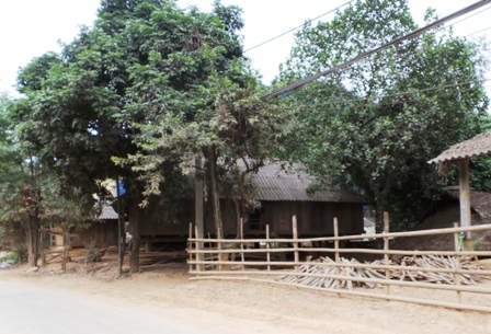 Bản Khằm, xã Hồi Xuân được coi là điểm nóng với số người nghiện và mắc căn bệnh thế kỷ cao.