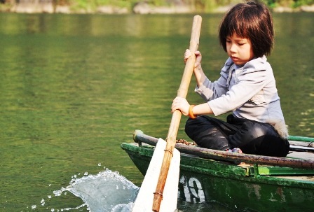 Những cô lái đò nơi bến Tràng An