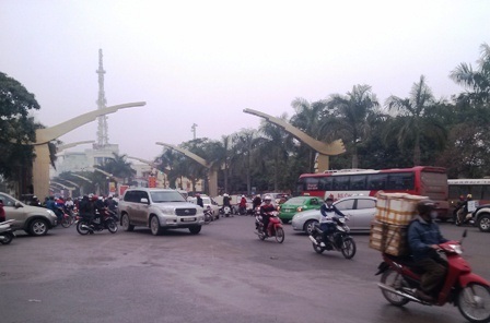 Những ngày cận tết, lượng người tham gia giao thông tại TP Thanh Hóa tăng đột biến.