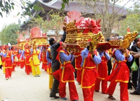  Lễ rước kiệu tại chùa Bái Đính.