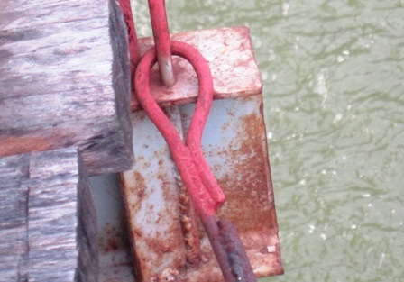 Nhiều giây néo được làm khá đơn giản.