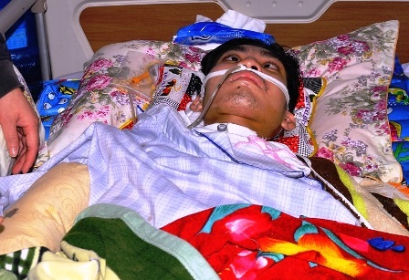 Chàng sinh viên hiếu thảo, chăm chỉ bây giờ chỉ nằm trên giường bệnh.