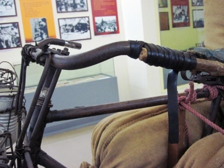 Cận cảnh chiếc xe đạp thồ đạt kỷ lục của ông Trịnh Ngọc - dân công xe đạp thồ Thanh Hóa.