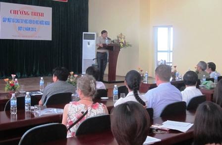 Một buổi gặp mắt các học viên trong chương trình đào tạo nguồn nhân lực chất lượng cao.