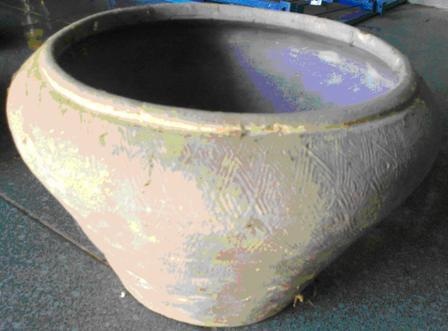 Hiện vật bằng gốm được ông Ngọc phát hiện khi đào đất làm gạch.