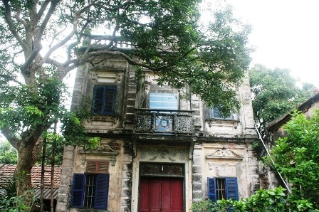 Biệt thự nhà ông Phạm Khắc Tiệp vẫn còn giữ nguyên được kiến trúc.