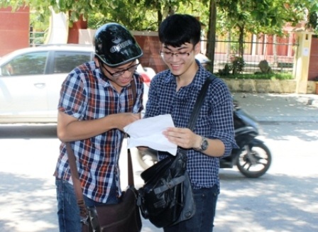 Thí sinh dự thi môn Toán, kỳ thi tốt nghiệp THPT năm 2014 tại Thanh Hóa. (Ảnh: Duy Tuyên)