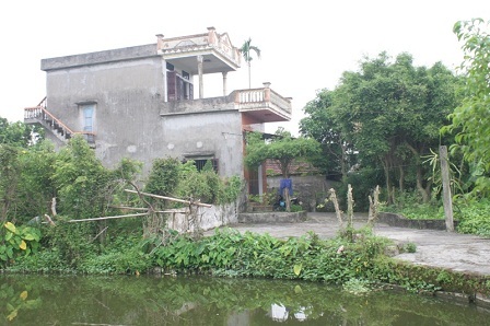 Khốn khổ người vợ bị chồng đánh đập, dọa ép ăn phân lợn - 2 Ngôi nhà vốn là nơi bình yên của mọi người, nhưng nó như là địa ngục với chị Hoa