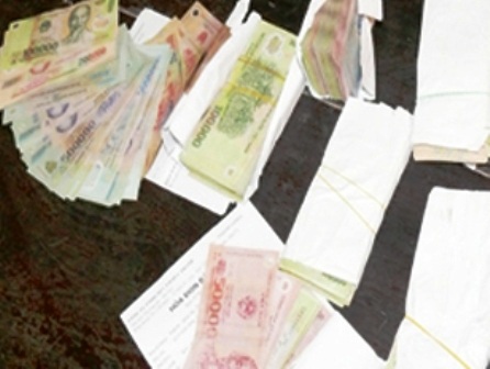 Tang vật vụ án.