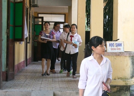 Đề thi tiếng Anh nhẹ nhàng