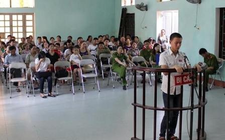 Xử lưu động vụ thanh niên quật ngã CSGT ở Thanh Hóa - 2 Trần Quang Độ trước vành móng ngựa