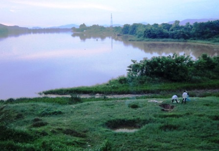 Đoạn sông nơi phát hiện thi thể nạn nhân.