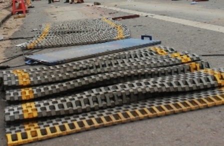 Toàn bộ bàn cân bị dồn lại một chỗ