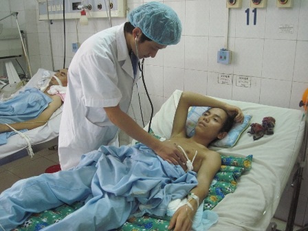 Cứu sống bệnh nhân có khối u “quái”